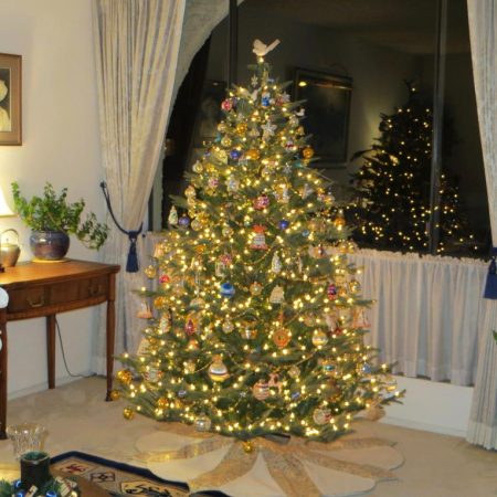 Christmas tree in Dubai